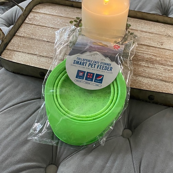 Avalanche Other - Avalanche Green Collapsible Pet Feeder